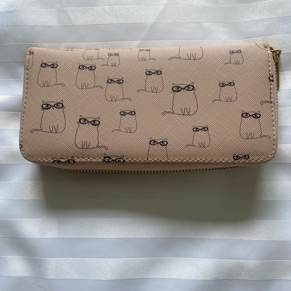 Cute cat wallet 🐈 - Picture 2 of 6